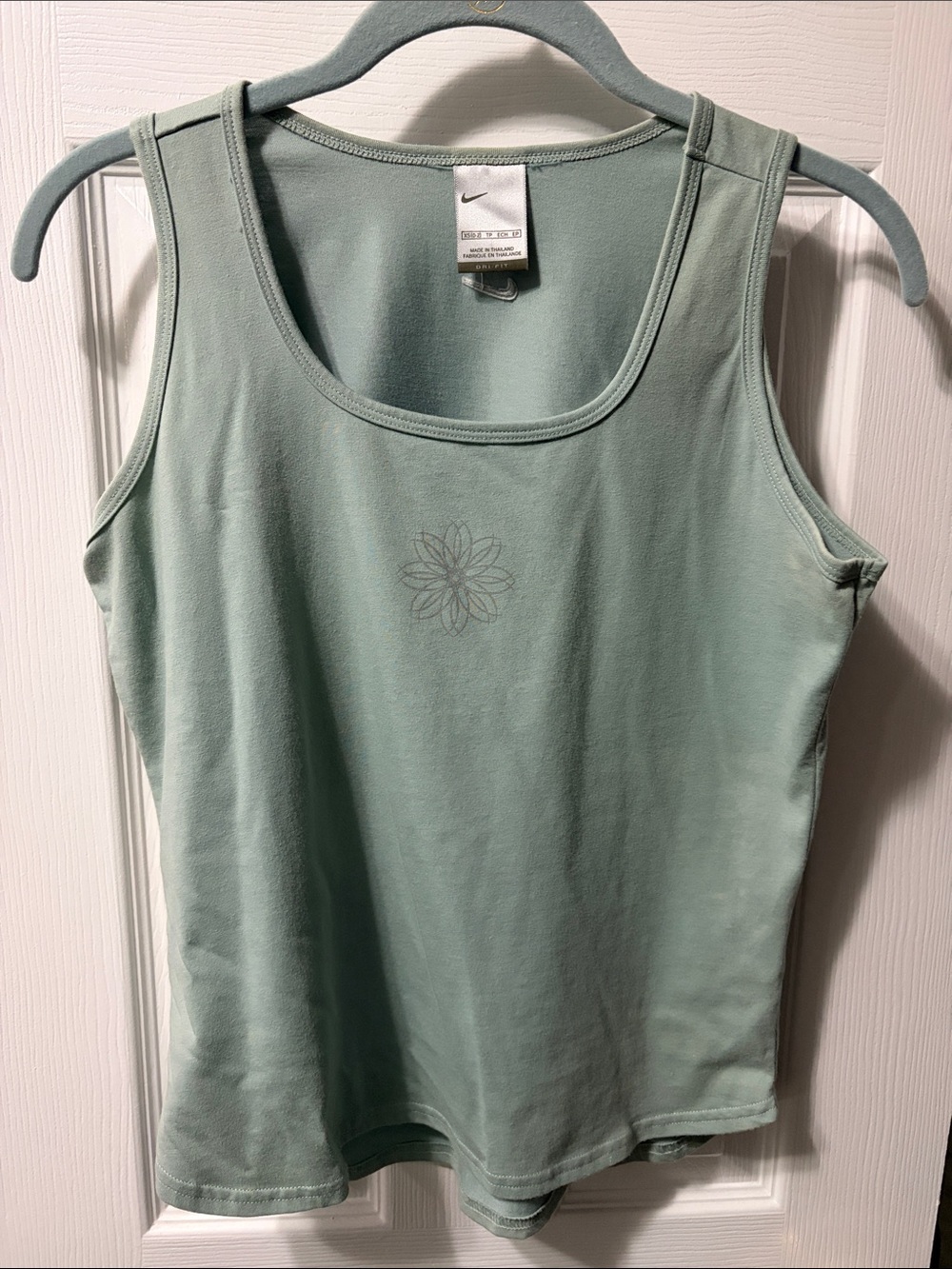 Nike Women's Athletic Tank Top with Subtle Chest Graphic